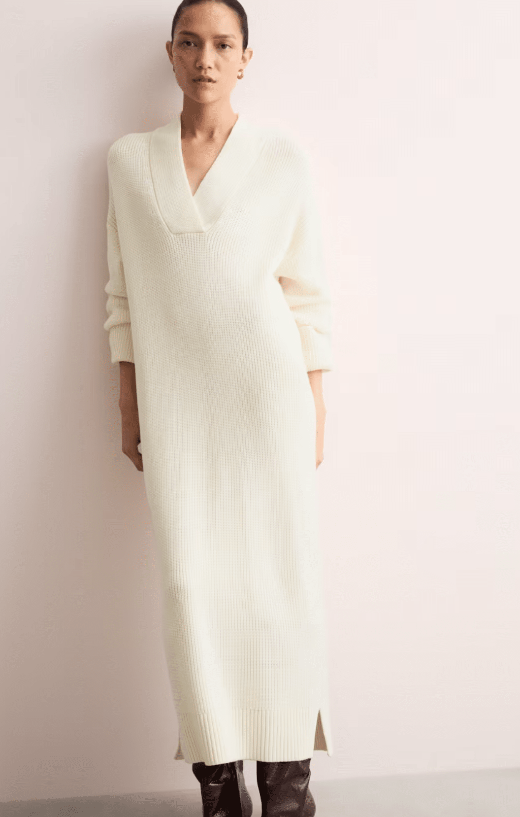 Knitted V-neck Dress